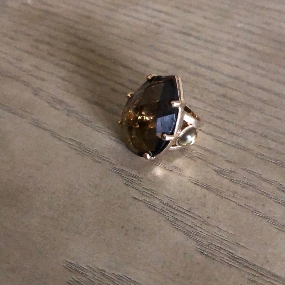 High fashion brown stoned ring